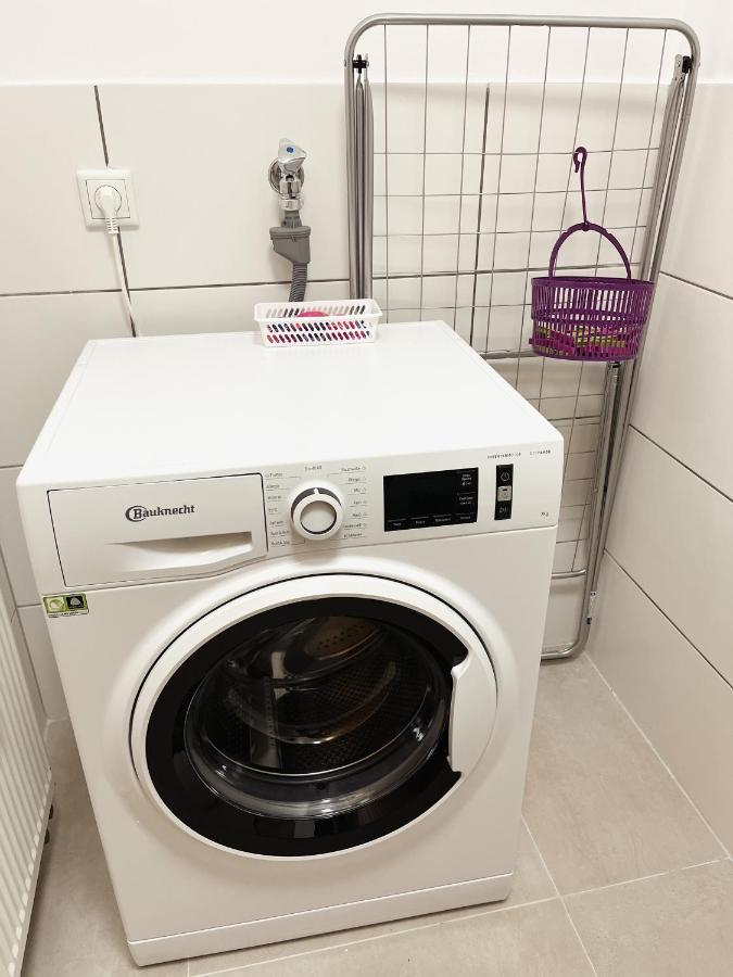 Bohnapartments Elisa - Wohlfuehlapartment Mit 2 Gratis Parkplaetzen Und 3 Schlafzimmern - Wlan - Vollausstattung Erfurt Exteriér fotografie