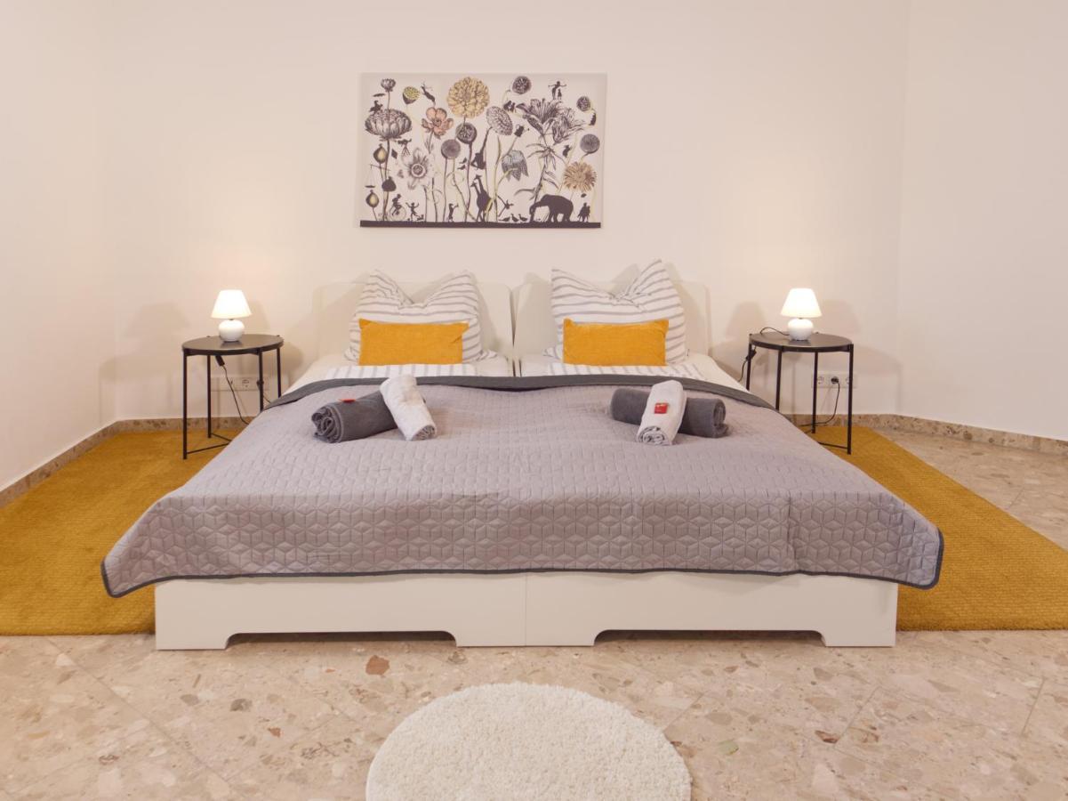 Bohnapartments Elisa - Wohlfuehlapartment Mit 2 Gratis Parkplaetzen Und 3 Schlafzimmern - Wlan - Vollausstattung Erfurt Exteriér fotografie