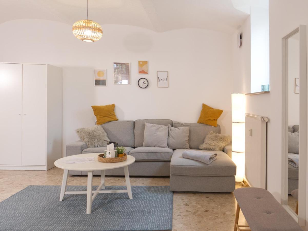 Bohnapartments Elisa - Wohlfuehlapartment Mit 2 Gratis Parkplaetzen Und 3 Schlafzimmern - Wlan - Vollausstattung Erfurt Exteriér fotografie