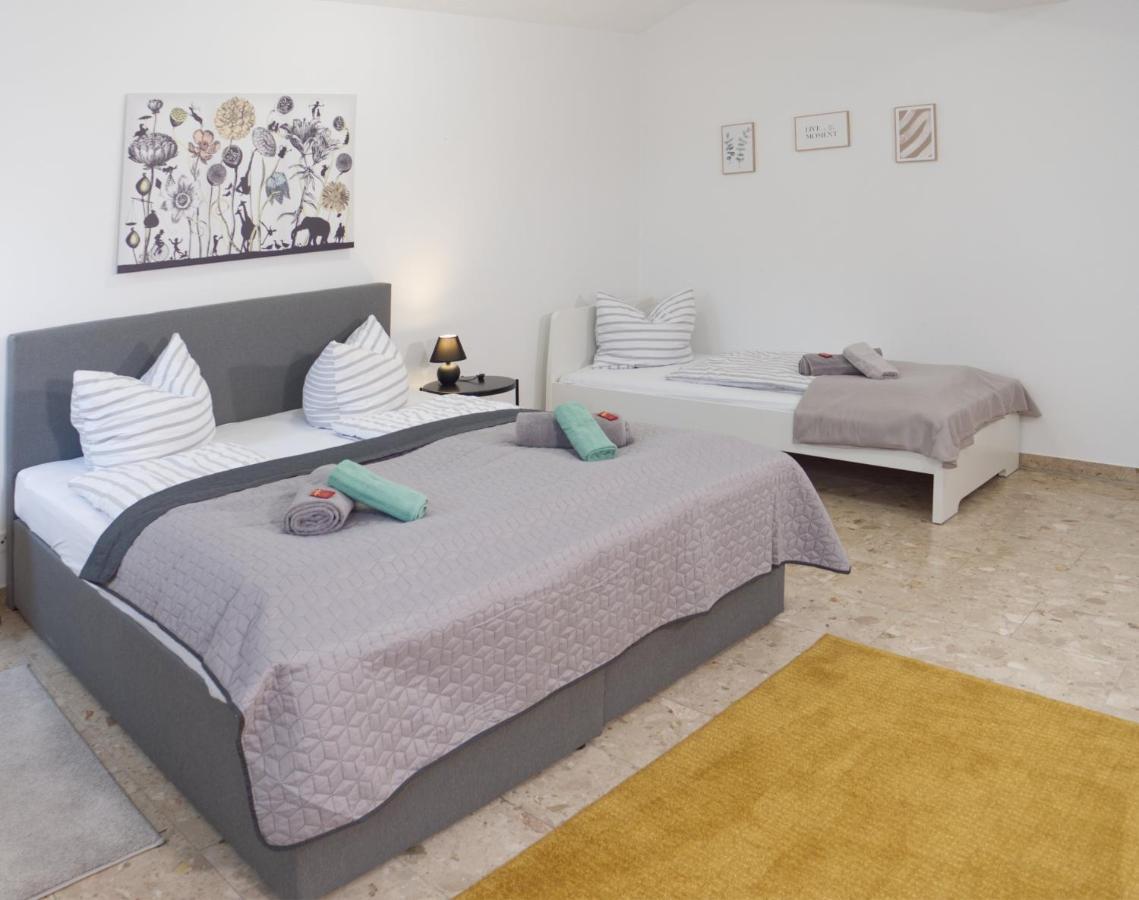 Bohnapartments Elisa - Wohlfuehlapartment Mit 2 Gratis Parkplaetzen Und 3 Schlafzimmern - Wlan - Vollausstattung Erfurt Exteriér fotografie