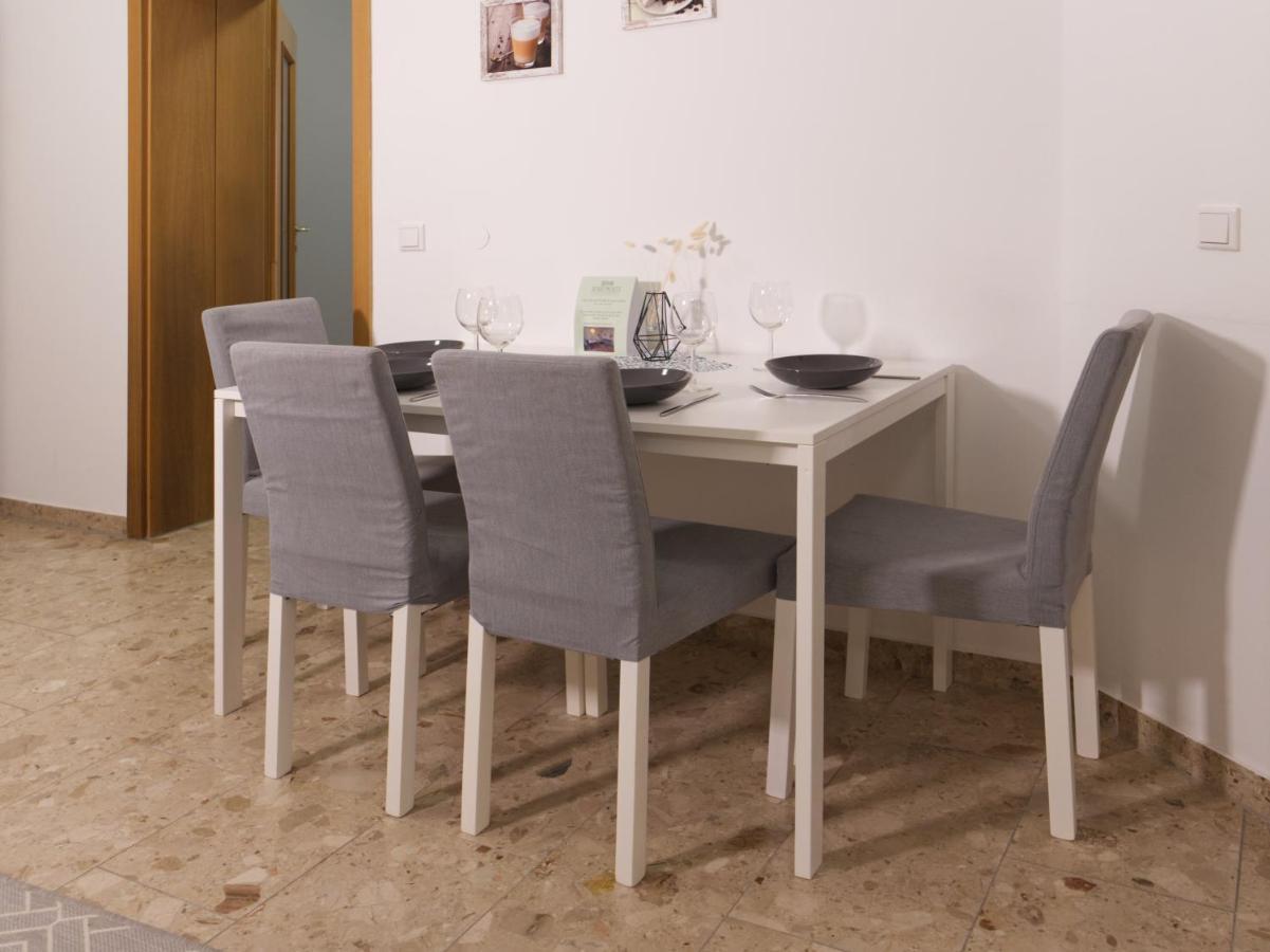 Bohnapartments Elisa - Wohlfuehlapartment Mit 2 Gratis Parkplaetzen Und 3 Schlafzimmern - Wlan - Vollausstattung Erfurt Exteriér fotografie